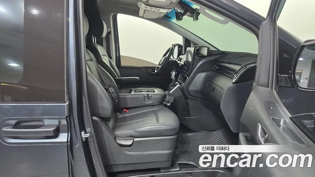 Hyundai Staria — Фото автомобиля 10