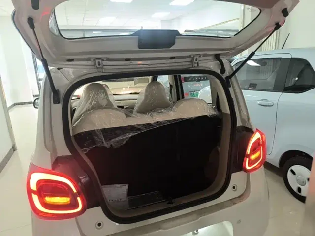 Wuling Hongguang Mini EV — Фото автомобиля 18