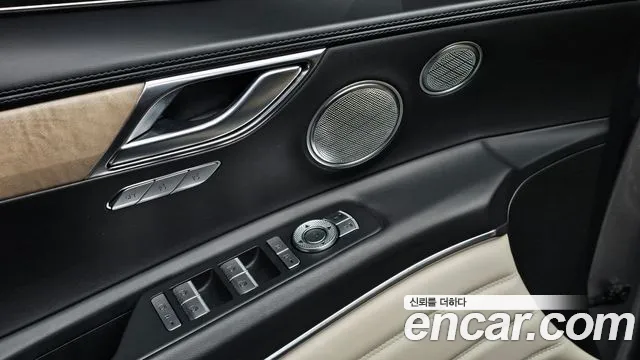 Genesis GV80 — Фото автомобиля 29