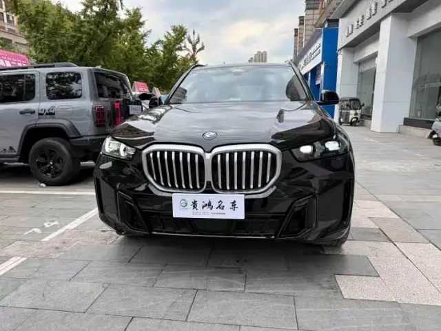 Фотография автомобиля — BMW X5