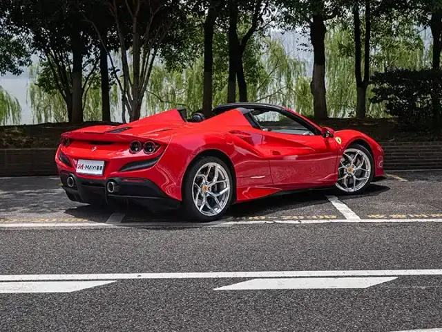 Ferrari F8 — Фото автомобиля 7