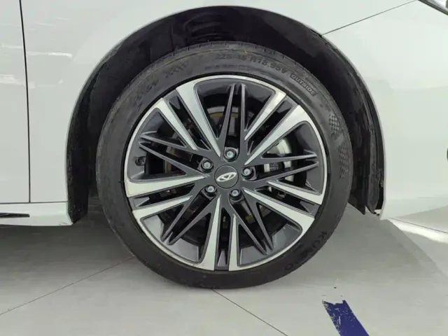 Chery Arrizo 8 — Фото автомобиля 6