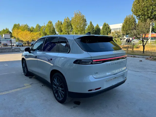 Leapmotor C10 — Фото автомобиля 16