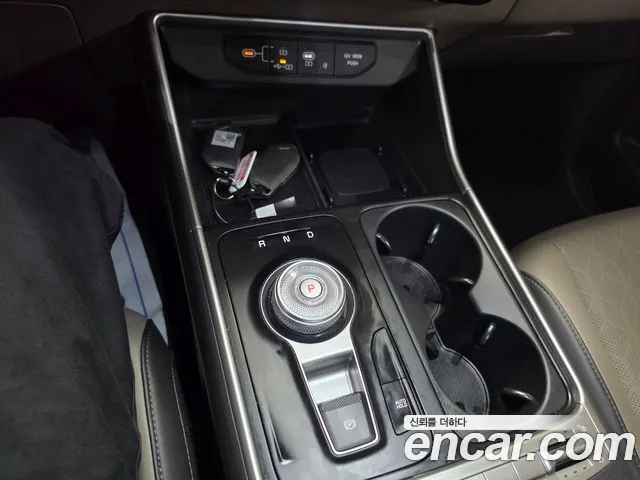 Kia Carnival — Фото автомобиля 10