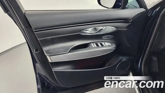Genesis GV70 Electrified GV70 — Фото автомобиля 24