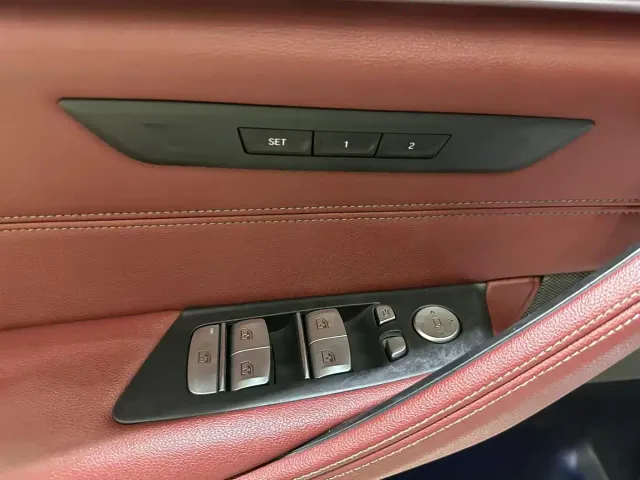 BMW 5 Series — Фото автомобиля 6