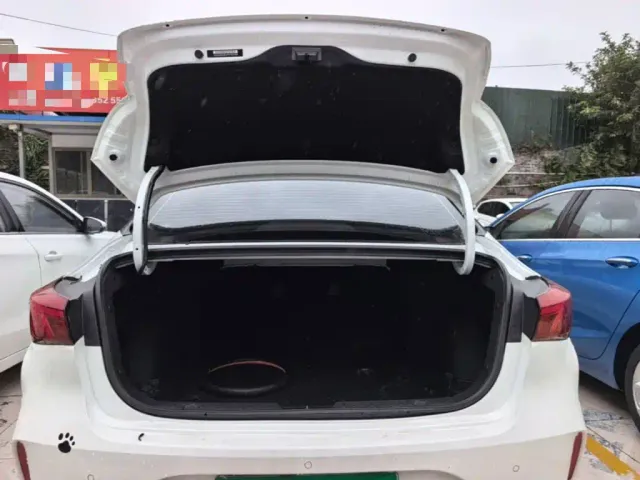Changan Eado — Фото автомобиля 18