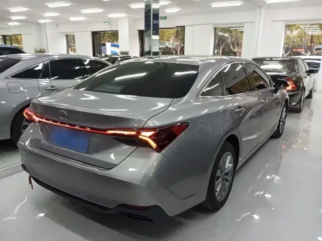 Toyota Avalon — Фото автомобиля 6
