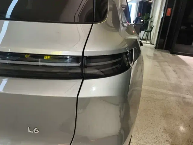 Li Auto Li Auto L6 2024 Pro — Фото автомобиля 7