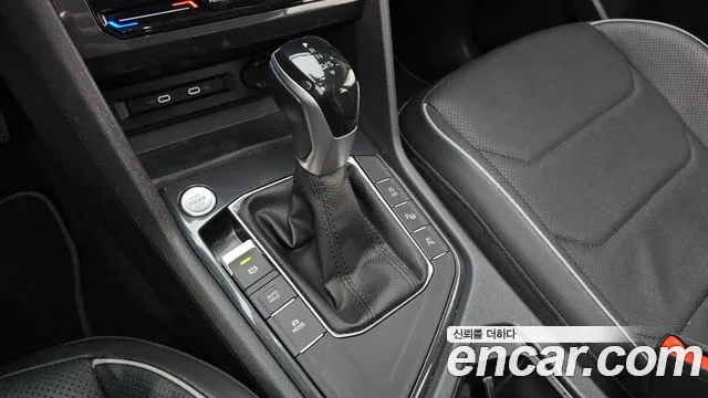 Volkswagen Tiguan — Фото автомобиля 9