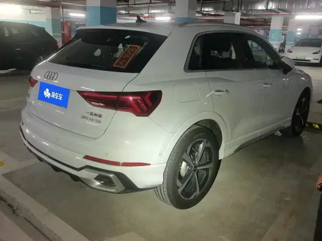 Audi Q3 — Фото автомобиля 3