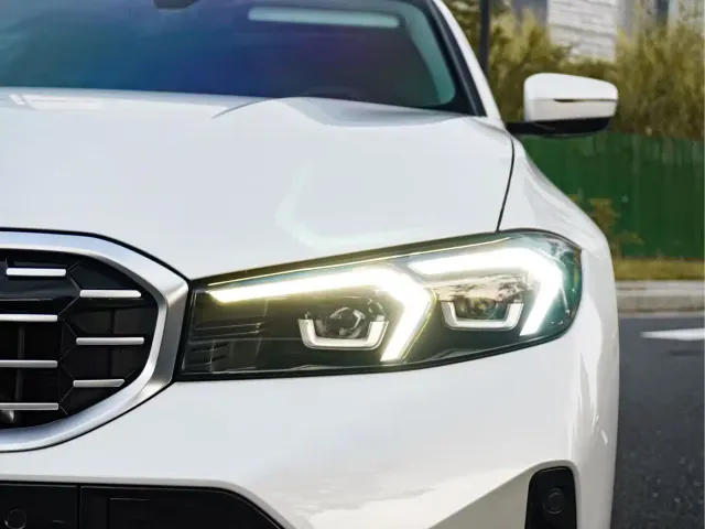 BMW 3 Series — Фото автомобиля 6