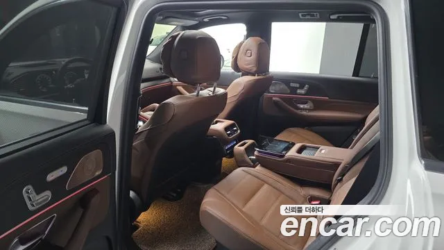 Mercedes-Benz GLS-Class — Фото автомобиля 11