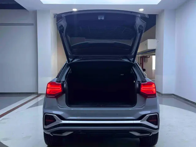 Audi Q2L — Фото автомобиля 16