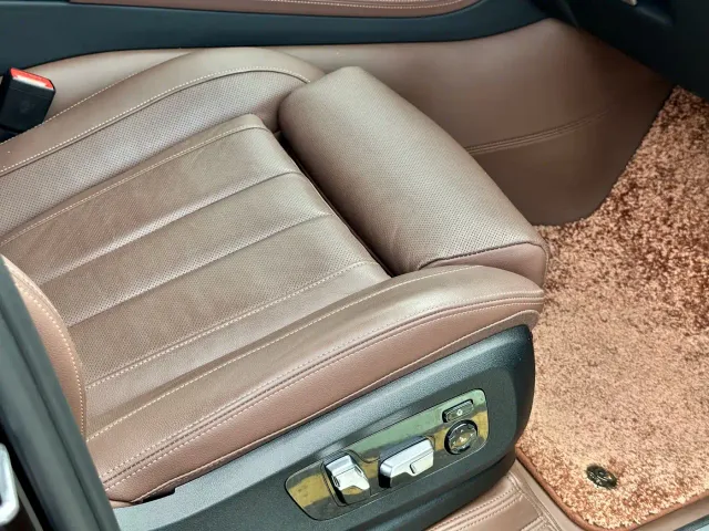 BMW X7 — Фото автомобиля 12