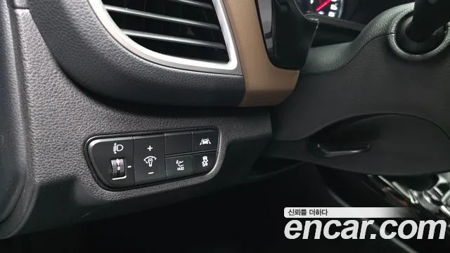 Kia Seltos Seltos Бензин 1.6 Turbo 4WD — Фото автомобиля 28