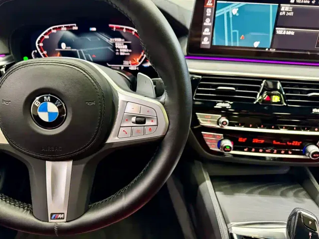 BMW 5 Series — Фото автомобиля 21
