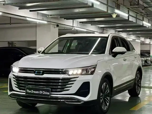 Bestune T77 — Фото автомобиля 3