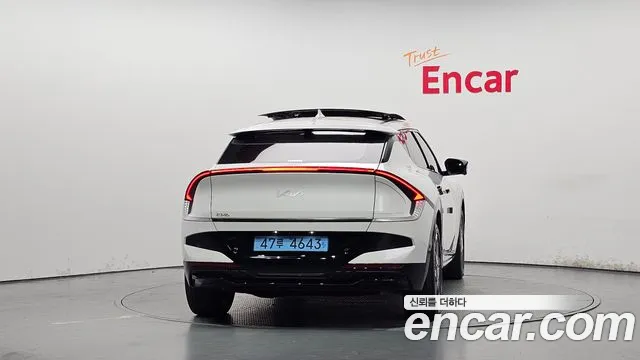 Kia EV6 — Фото автомобиля 4