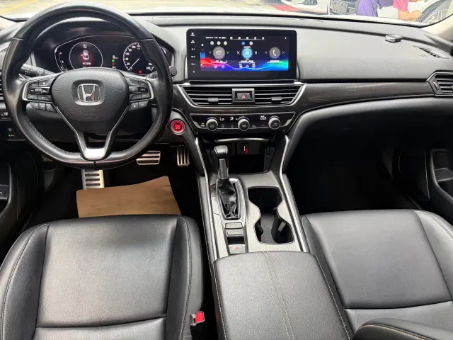 Honda Accord — Фото автомобиля 5