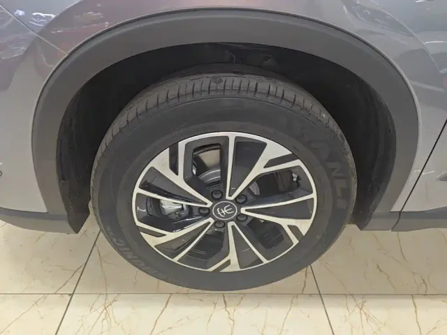 BYD Song Pro — Фото автомобиля 22