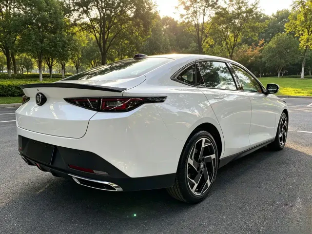Changan Lamore — Фото автомобиля 4