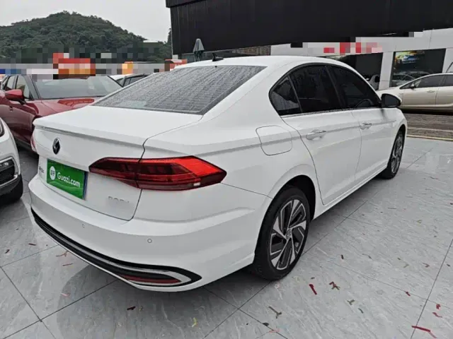 Volkswagen Bora — Фото автомобиля 6