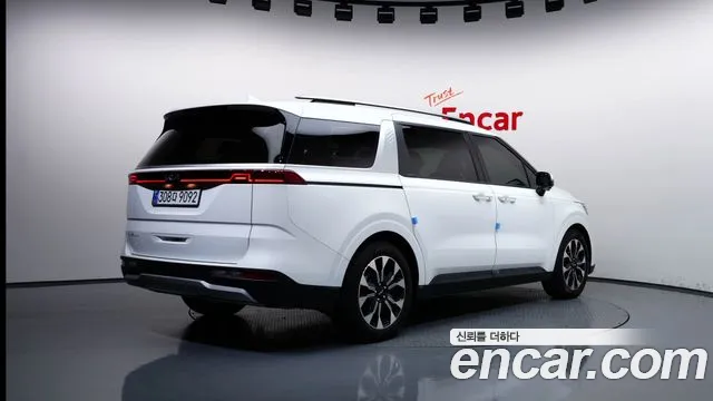 Kia Carnival 4th Gen — Фото автомобиля 2