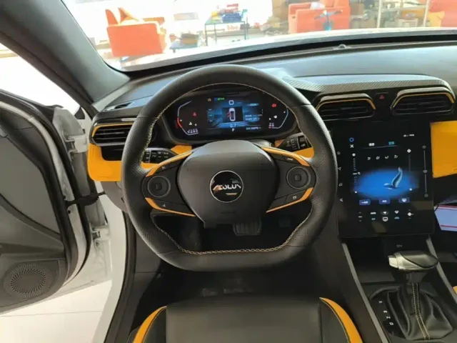 Dongfeng Yixuan — Фото автомобиля 10