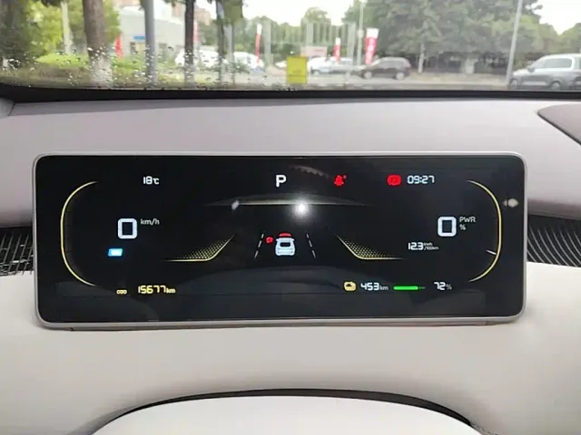 Changan Qiyuan A06 — Фото автомобиля 11