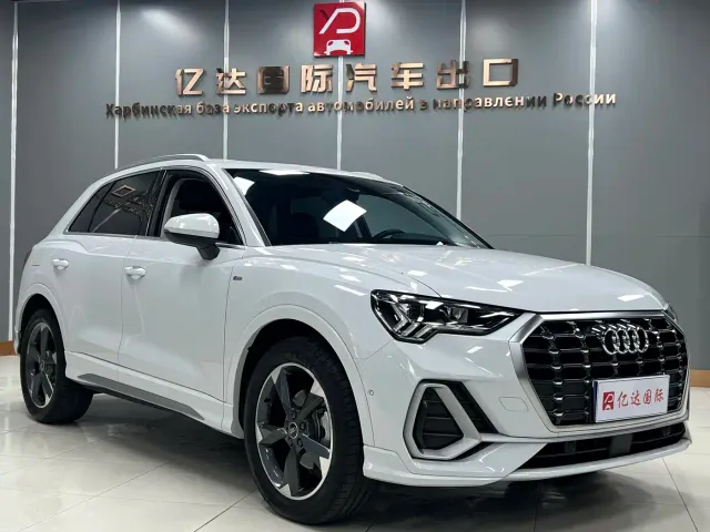 Audi Q3 — Фото автомобиля 3