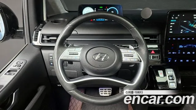 Hyundai Staria Staria 4WD Lounge 7 мест — Фото автомобиля 12