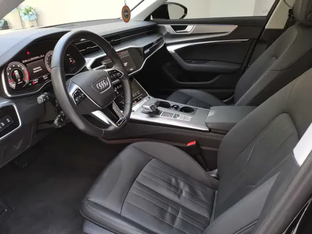 Audi A6 — Фото автомобиля 4