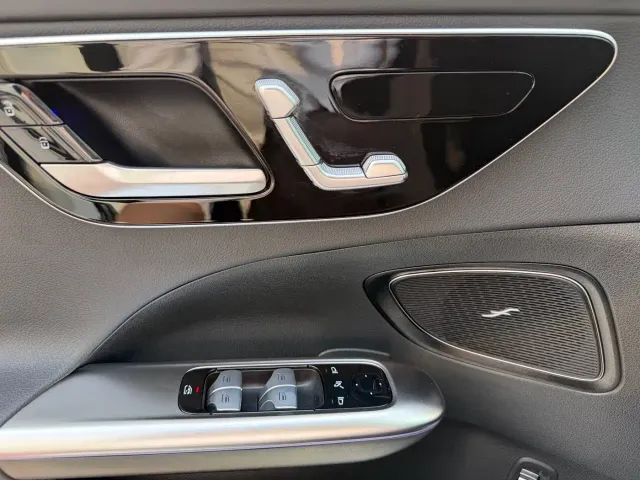 Mercedes-Benz C-Class — Фото автомобиля 10