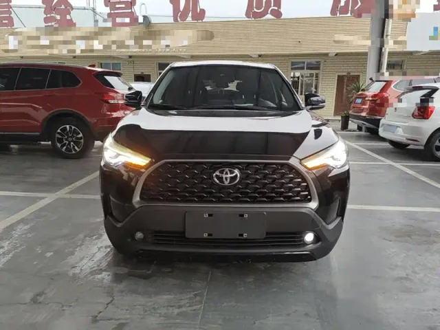 Toyota Corolla Cross — Фото автомобиля 2