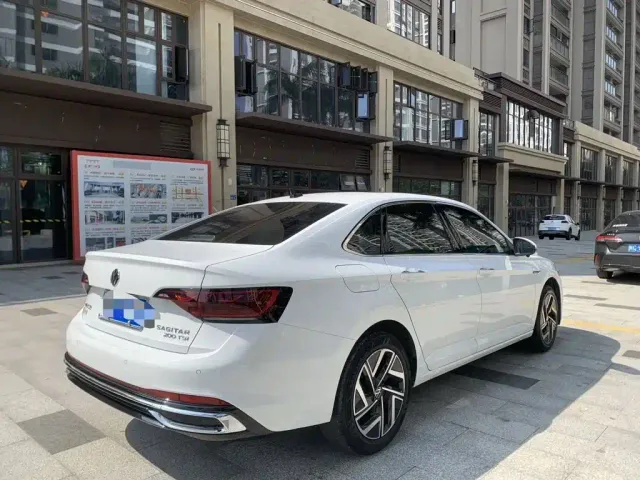 Volkswagen Sagitar — Фото автомобиля 6