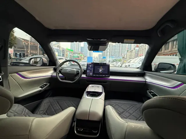 Changan Qiyuan A07 — Фото автомобиля 9