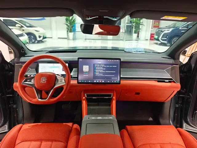 BYD Tang L — Фото автомобиля 6