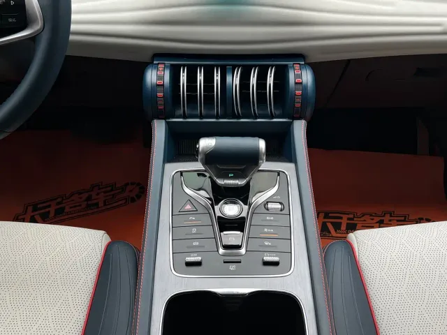BYD Yuan PLUS — Фото автомобиля 18