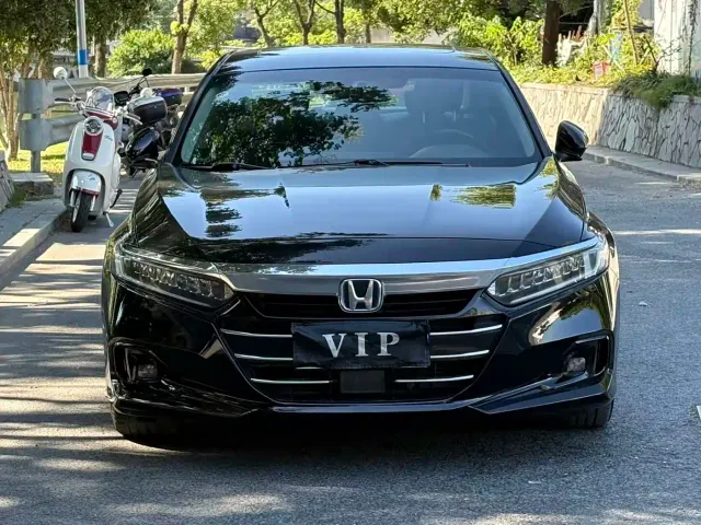 Honda Accord — Фото автомобиля 2
