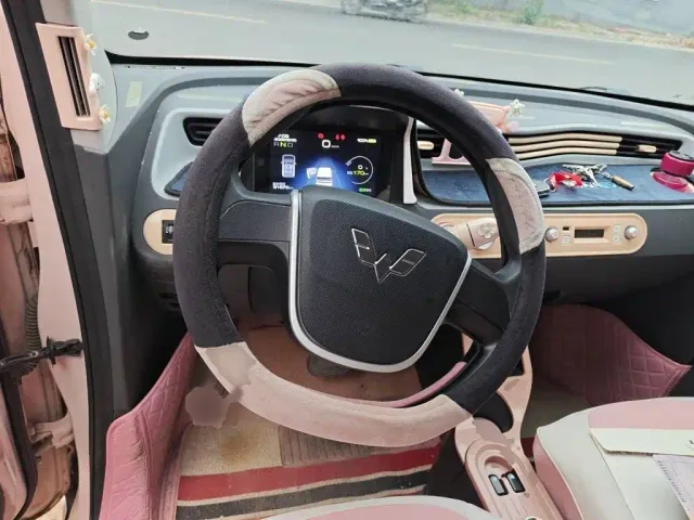 Wuling Hongguang Mini EV — Фото автомобиля 2