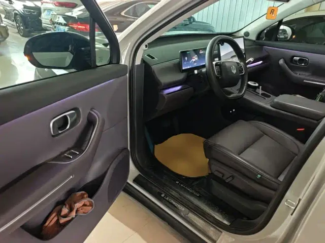 Leapmotor Leapmotor C10 2024 210 Smart Edition — Фото автомобиля 15