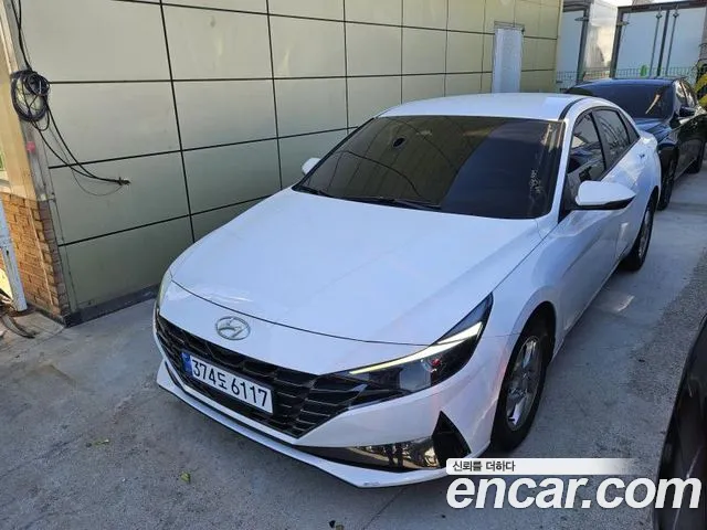 Hyundai Avante CN7 — Фото автомобиля 3