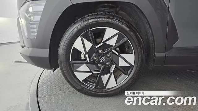 Hyundai Kona — Фото автомобиля 5