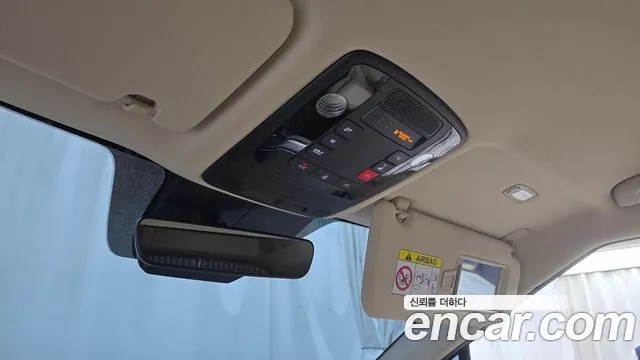 Kia Canival Carnival 4 поколение Дизель 9 мест Hi-Limousine — Фото автомобиля 12