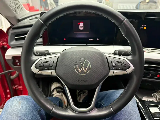 Volkswagen Lamando — Фото автомобиля 12
