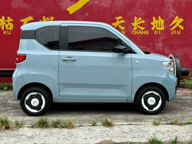 Wuling Hongguang Mini EV — Фото автомобиля 9