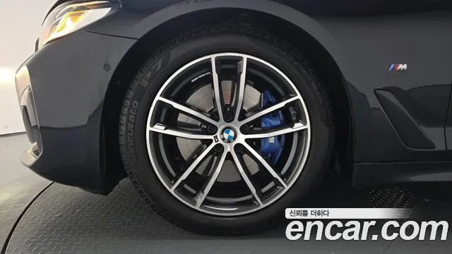 BMW 5-Series — Фото автомобиля 5