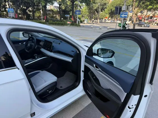 Geely Xingrui — Фото автомобиля 16