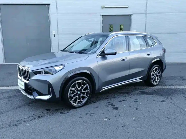 Фотография автомобиля — BMW X1